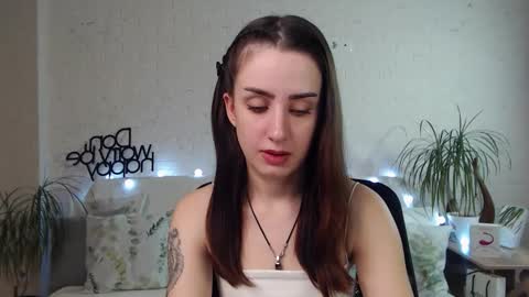 Emyli online show from 8, 2, 2025