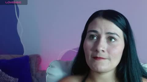 Snapshot of emilylondon_22 chatting on 8, 4, 2026 Emily online show from 8, 4, 2026