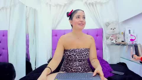 Emily online show from 5, 12, 2024