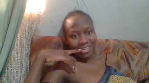 Snapshot of emilyposha chatting on 2, 1, 2025 Emilly online show from 2, 1, 2025