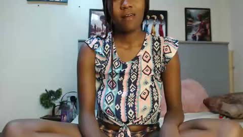 Snapshot of emilyposha chatting on 22, 1, 2025 Emilly online show from 22, 1, 2025