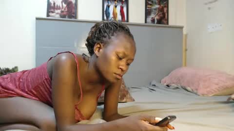 Snapshot of emilyposha chatting on 2, 3, 2025 Emilly online show from 2, 3, 2025
