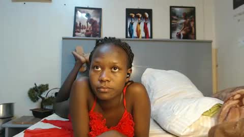 Snapshot of emilyposha chatting on 9, 3, 2025 Emilly online show from 9, 3, 2025