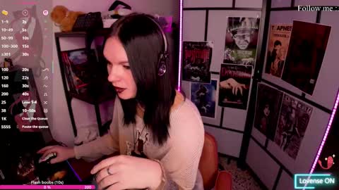 Julia Lamperouge online show from 12, 1, 2026