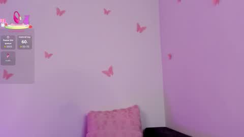 Snapshot of emilyrive chatting on 8, 10, 2025 Emily online show from 8, 10, 2025