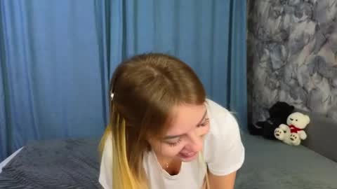 Snapshot of emilyrobbie chatting on 9, 1, 2025 Emily Robbie online show from 9, 1, 2025