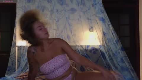 Snapshot of emilyrobbie chatting on 14, 2, 2026 Emily Robbie online show from 14, 2, 2026