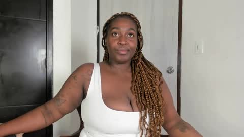 Snapshot of emilyrojas chatting on 25, 9, 2025 emilyrojas online show from 25, 9, 2025