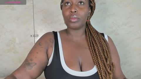 Snapshot of emilyrojas chatting on 9, 10, 2025 emilyrojas online show from 9, 10, 2025