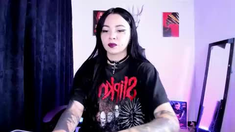  Emily Support me to have 100 likes plx online show from 27, 9, 2025