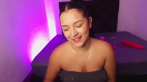 Snapshot of emilysavvato chatting on 14, 12, 2024 Emily online show from 14, 12, 2024