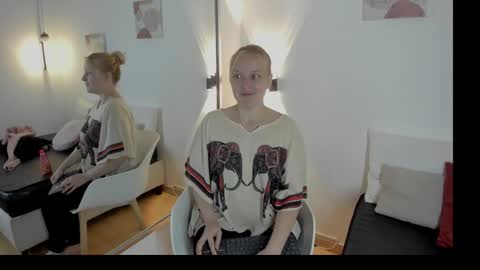 Snapshot of emilysumer chatting on 29, 3, 2026 Summer 3 online show from 29, 3, 2026