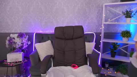  MY NAME IS Emily WELCOME EVERYONE I WILL BE HAPPY TO GIVE YOU WHAT YOU HAVE DREAMED OF FOR SO LONG online show from 21, 11, 2025