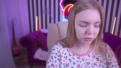  MY NAME IS Emily WELCOME EVERYONE I WILL BE HAPPY TO GIVE YOU WHAT YOU HAVE DREAMED OF FOR SO LONG online show from 28, 4, 2026
