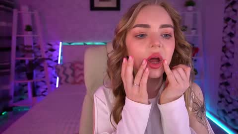  MY NAME IS Emily WELCOME EVERYONE I WILL BE HAPPY TO GIVE YOU WHAT YOU HAVE DREAMED OF FOR SO LONG online show from 1, 5, 2026