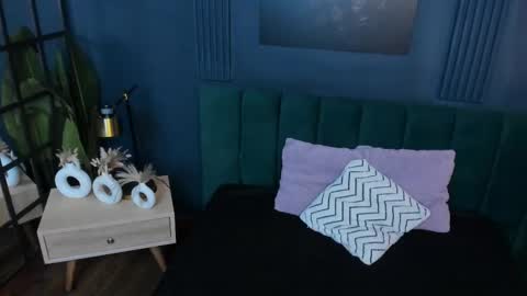 Emily Thyson online show from 3, 10, 2025