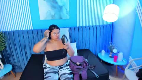 Emily Thyson online show from 23, 10, 2025