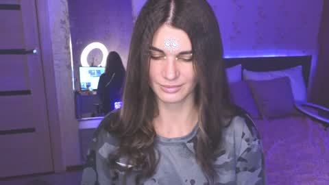 Emily online show from 8, 12, 2024