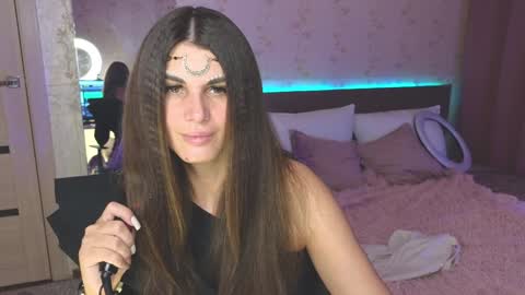 Emily online show from 16, 12, 2024