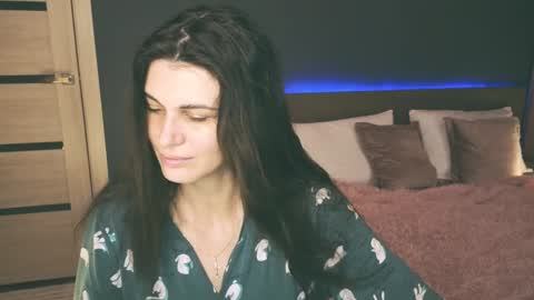 Emily online show from 2, 2, 2025