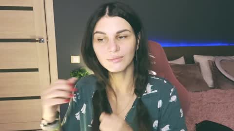 Emily online show from 5, 2, 2025