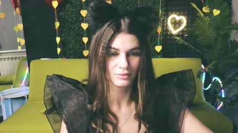 Emily online show from 17, 2, 2025