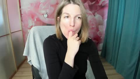 EmilyWalkers online show from 11, 12, 2024