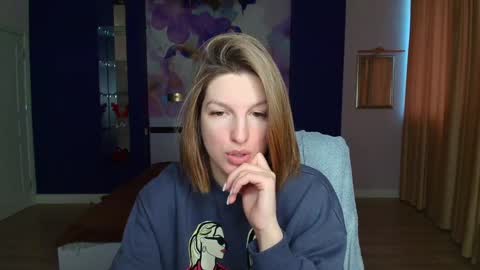 EmilyWalkers online show from 19, 1, 2025