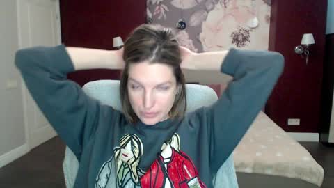 EmilyWalkers online show from 23, 1, 2025