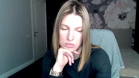 EmilyWalkers online show from 12, 2, 2025