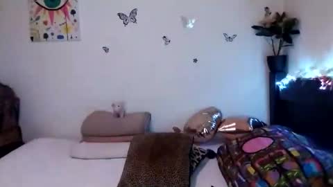 Snapshot of emilywhitee_ chatting on 13, 12, 2024 Valentina independent model online show from 13, 12, 2024