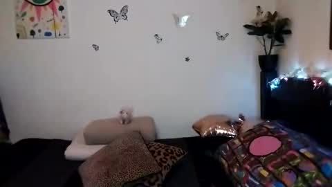 Snapshot of emilywhitee_ chatting on 23, 12, 2024 Valentina independent model online show from 23, 12, 2024