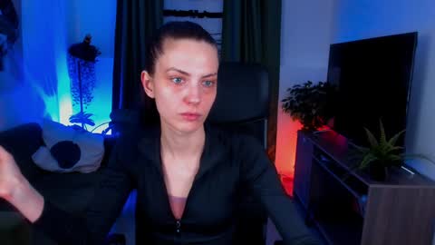 Snapshot of emilywiled chatting on 4, 1, 2025 Emily online show from 4, 1, 2025