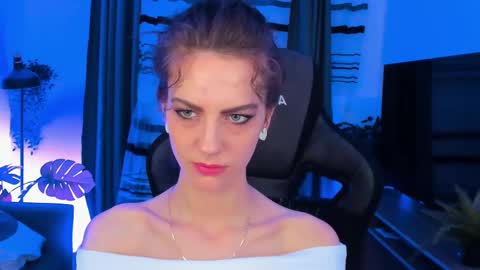 Snapshot of emilywiled chatting on 12, 2, 2025 Emily online show from 12, 2, 2025