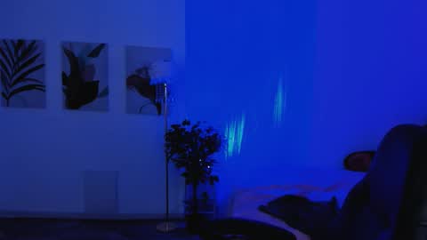 Snapshot of emilywiled chatting on 28, 10, 2025 Emily online show from 28, 10, 2025