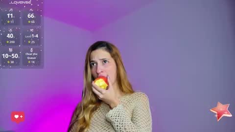 Snapshot of emilywillis8 chatting on 12, 9, 2025 E M I L Y online show from 12, 9, 2025