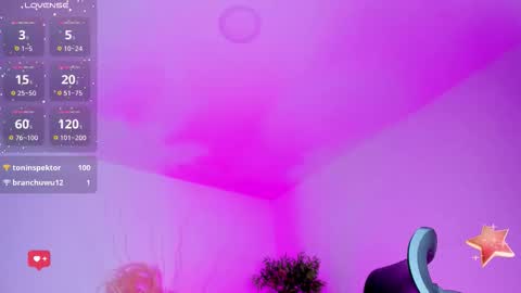 Snapshot of emilywillis8 chatting on 6, 10, 2025 E M I L Y online show from 6, 10, 2025