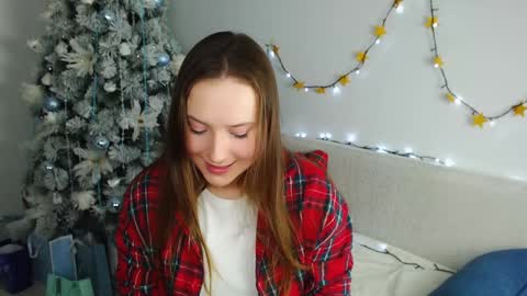 Snapshot of emilyxgrasez chatting on 4, 1, 2025 Emily online show from 4, 1, 2025