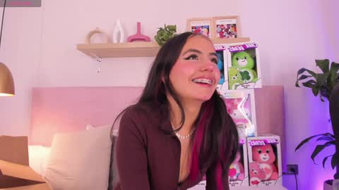 Emily Bank online show from 23, 12, 2024