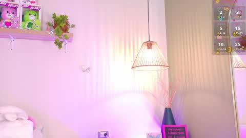 Emily Bank online show from 8, 5, 2026