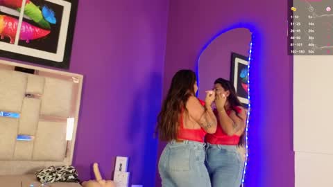 emilyy_cooperr online show from 20, 5, 2026
