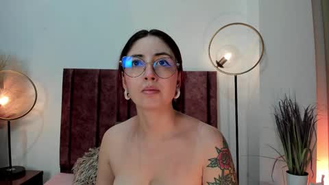 Emilyy Watson online show from 28, 2, 2025