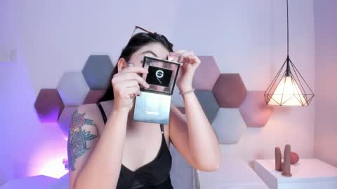 Emilyy Watson online show from 14, 5, 2026