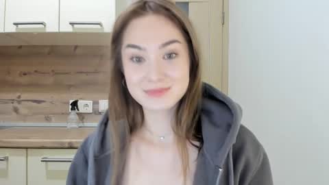 Snapshot of eminemswife chatting on 4, 2, 2025 Nadya online show from 4, 2, 2025