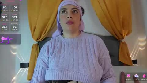 Snapshot of emira199 chatting on 16, 9, 2025 emira199 online show from 16, 9, 2025