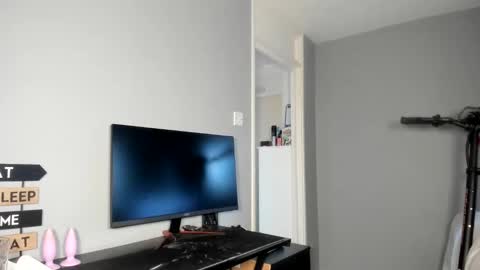 emliyjamesmjb online show from 12, 3, 2025