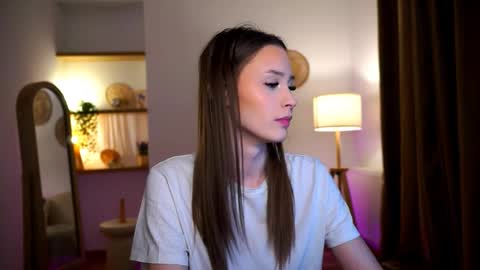 Snapshot of emma__cutiee chatting on 21, 12, 2024 Your Emma online show from 21, 12, 2024