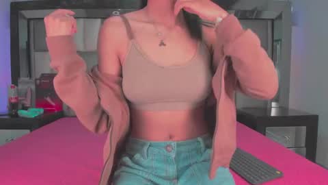 emma__js_ online show from 18, 9, 2025