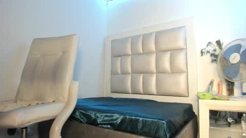 Snapshot of emma__js_ chatting on 13, 2, 2026 emma__js_ online show from 13, 2, 2026