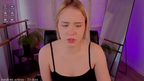 Snapshot of emma__oblivion chatting on 22, 3, 2026 Molly online show from 22, 3, 2026